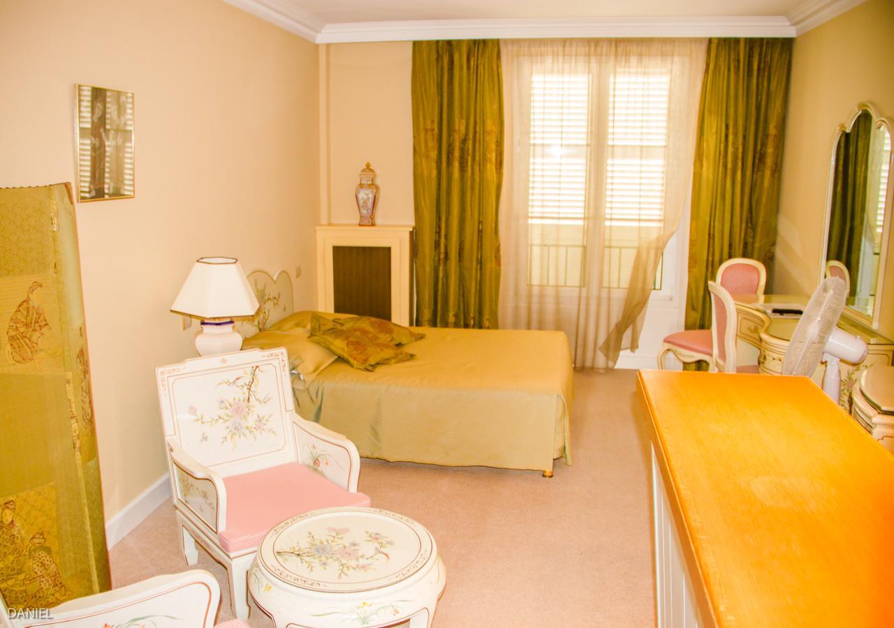 Hotel De La Cloche วิทรี เลอ ฟรองซัวส์ ภายนอก รูปภาพ