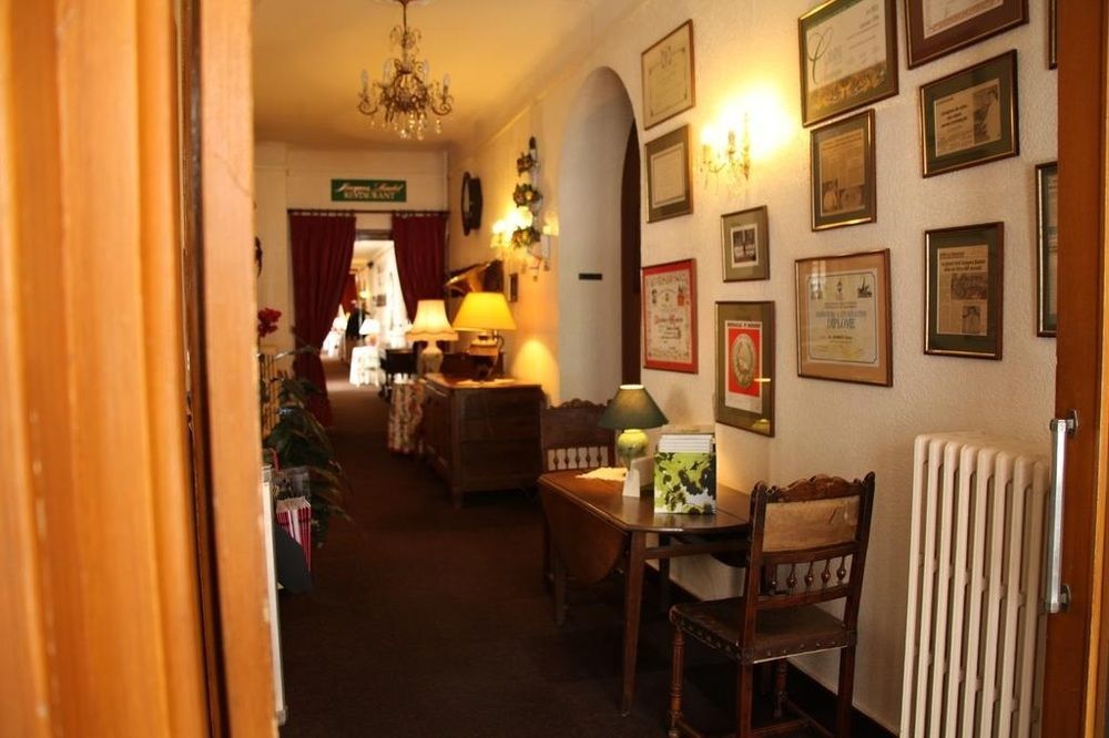 Hotel De La Cloche วิทรี เลอ ฟรองซัวส์ ภายนอก รูปภาพ